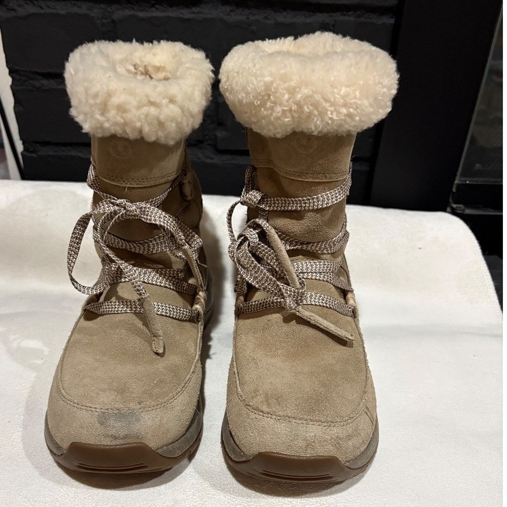 Ulu Suluk Boots Womens 6 Waterproof Suede Shearling Lace Up Snow Boots